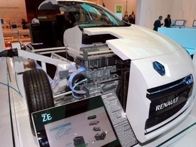 «Η Γαλλία αντιμετωπίζει οικονομικό πόλεμο»